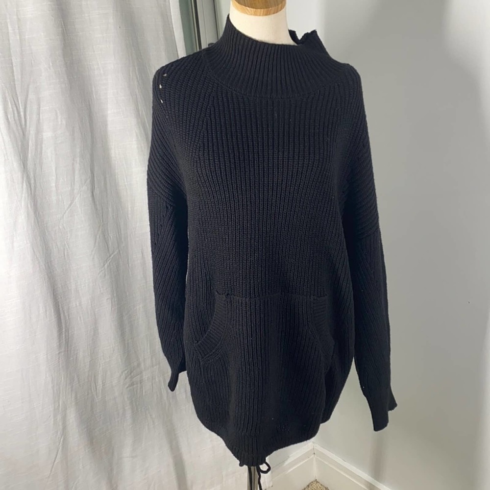 RDI X Nordstrom black cable knit soft and cozy mid length tunic sweater NWOT